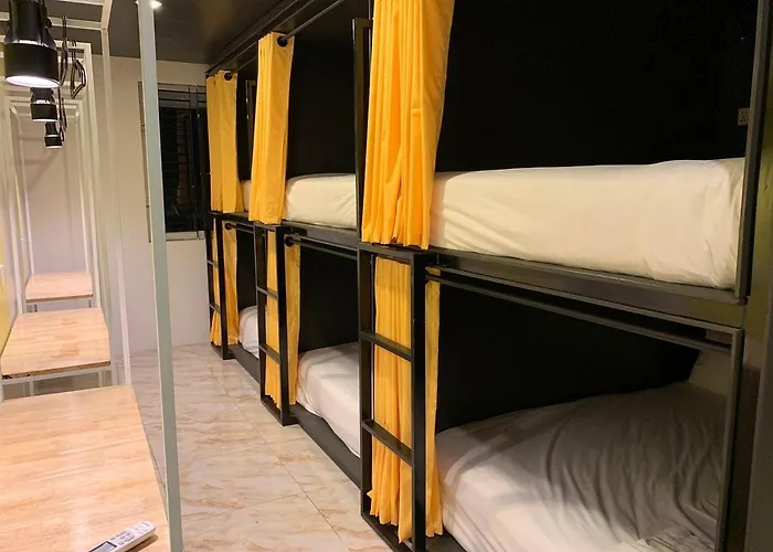 Hostel The Hive Siem Reap